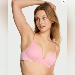 VS PINK LOVE CLOUD PUSH UP BRA SIZE 36B